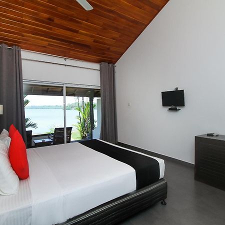Kalla Bongo Lake Resort Hikkaduwa Pokoj fotografie